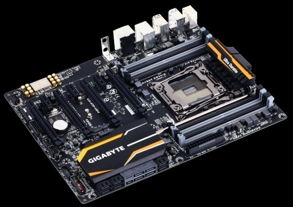 GIGABYTE X99-UD4