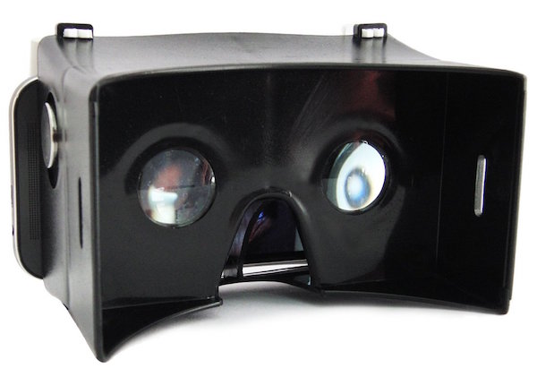 AuraVR Virtual Reality headset