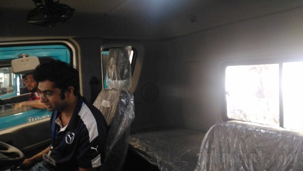 Mahindra Blazo Smart Truck Experience - A day at Chakan