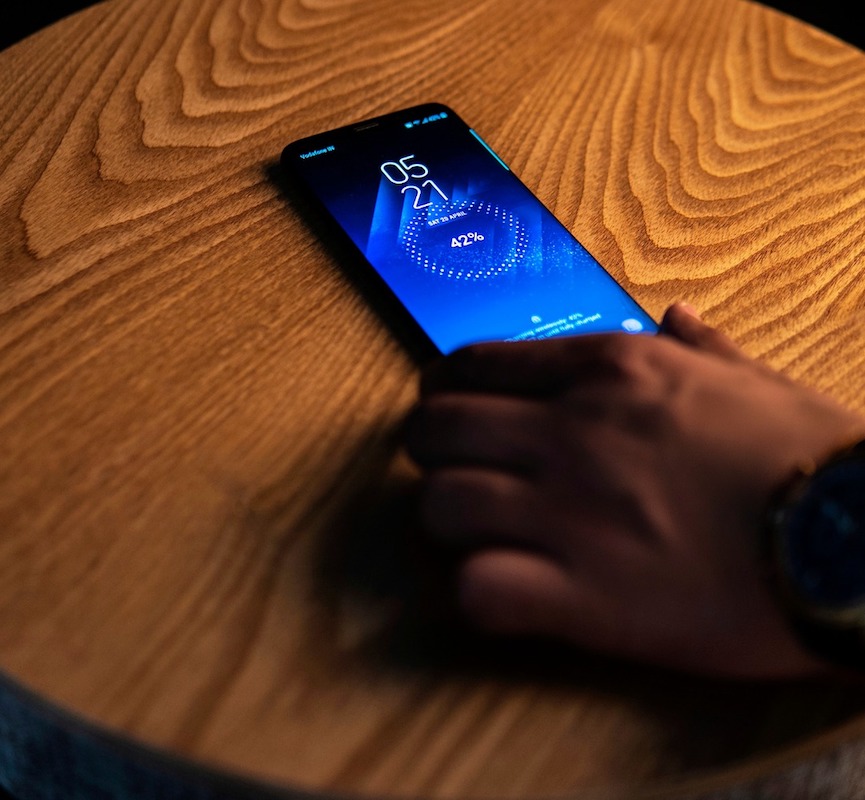 Sevenaire Saturn Speaker Table