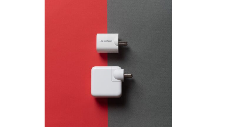 Stuffcool Neutron 33 - India's smallest Gan Charger launched